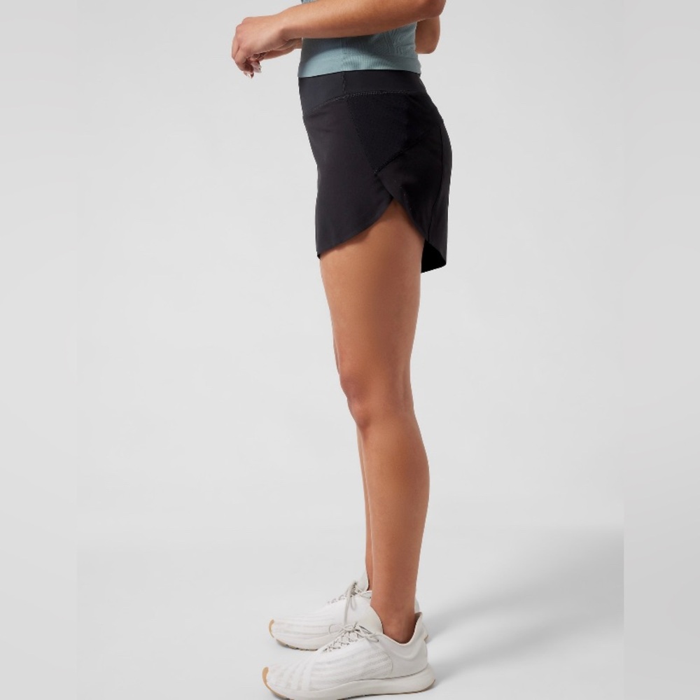 ATHLETA RUN WITH IT 3.5” SHORT - Picture 13 of 13